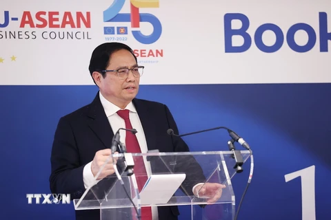 Thủ tướng Phạm Minh Chính phát biểu tại Hội nghị Thượng đỉnh kinh doanh ASEAN-EU lần thứ 10. (Ảnh: Dương Giang/TTXVN)