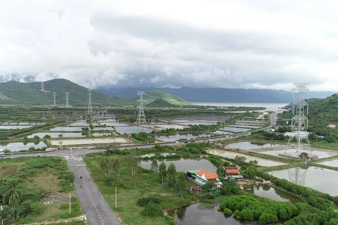 Đường dây 500kV Vân Phong-Vĩnh Tân. (Nguồn: EVN)