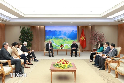 Thủ tướng Phạm Minh Chính tiếp Bộ trưởng Ngoại giao Cộng hòa Bồ Đào Nha Joao Gomes Cravinho. (Ảnh: Dương Giang/TTXVN)
