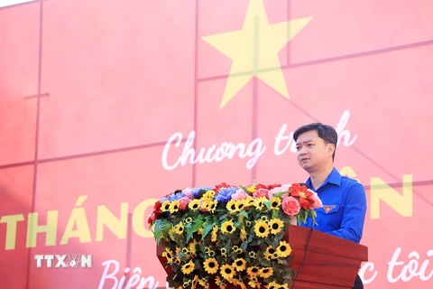 Bí thư Trung ương Đoàn Thanh niên Cộng sản Hồ Chí Minh Nguyễn Minh Triết phát biểu tại chương trình. (Ảnh: Hồng Đạt/TTXVN)