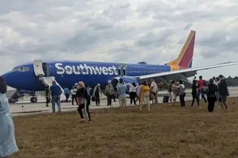 Máy bay của hãng hàng không Southwest Airlines phải hạ cánh khẩn cấp vì sự cố kẹt động cơ. (Nguồn: Airlive)