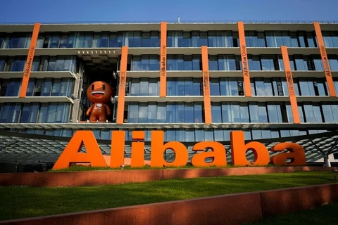 Bên ngoài trụ sở của Alibaba tại Hàng Châu (Chiết Giang, Trung Quốc). (Ảnh: Reuters)