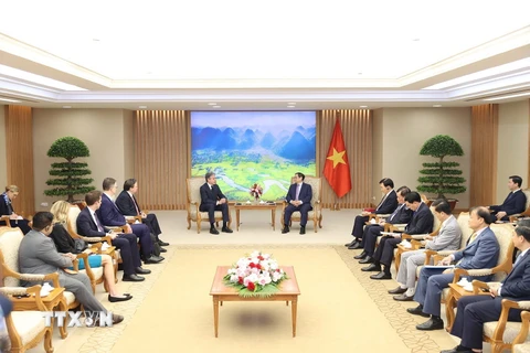 Thủ tướng Phạm Minh Chính tiếp Bộ trưởng Ngoại giao Hoa Kỳ Antony Blinken. (Ảnh: Dương Giang/TTXVN)