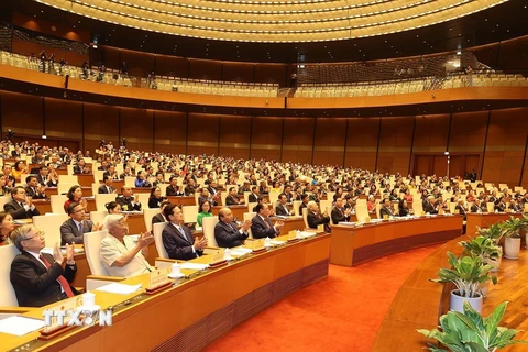 Tổng Bí thư Nguyễn Phú Trọng cùng các lãnh đạo, nguyên lãnh đạo Đảng, Nhà nước và đại biểu Quốc hội thực dự khai mạc Kỳ họp thứ 5, Quốc hội khóa XV. (Ảnh: Trí Dũng/TTXVN)