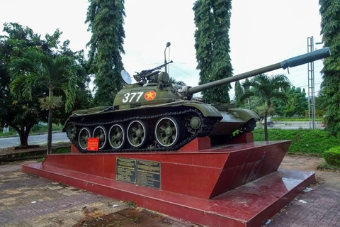 Xe tăng T59 số hiệu 377. (Nguồn: Trang Thông tin Điện tử huyện Đăk Tô)