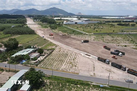 Dự án thành phần 3 Cao tốc Biên Hòa-Vũng Tàu là một trong 3 dự án giao thông sử dụng nguồn vốn ngân sách Trung ương tại tỉnh Bà Rịa-Vũng Tàu. (Ảnh: Hoàng Nhị/TTXVN)