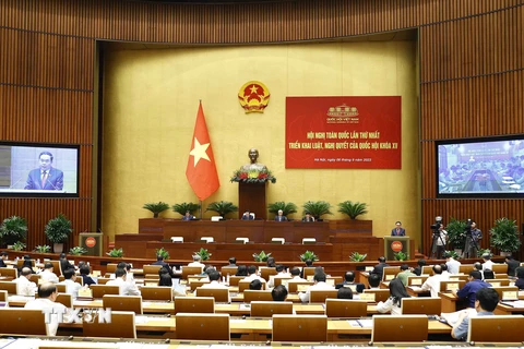 Phó Chủ tịch Thường trực Quốc hội Trần Thanh Mẫn phát biểu khai mạc và điều hành Hội nghị. (Ảnh: Doãn Tấn/TTXVN)