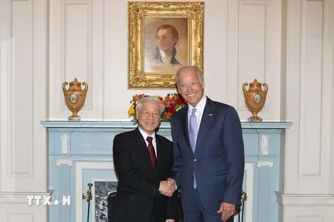 Tổng Bí thư Nguyễn Phú Trọng dự chiêu đãi của Chính phủ Hoa Kỳ do Phó Tổng thống Hoa Kỳ Joe Biden chủ trì trong chuyến thăm chính thức Hoa Kỳ tháng 7/2015. (Ảnh: Trí Dũng/TTXVN)