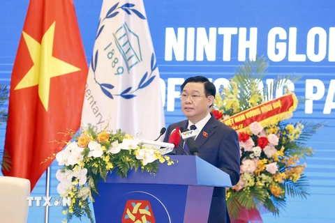 Chủ tịch Quốc hội Vương Đình Huệ phát biểu khai mạc Hội nghị Nghị sỹ Trẻ Toàn cầu lần thứ 9. (Ảnh: TTXVN)