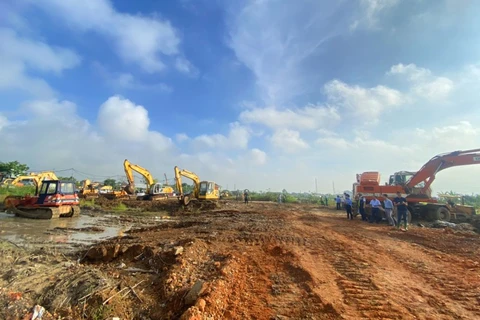 Cưỡng chế thu hồi đất đối với 12 hộ dân (giai đoạn 1) để thực hiện Dự án Cụm Công nghiệp Trung Nguyên. (Ảnh: UBND huyện Yên Lạc)