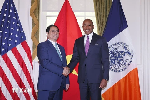 Thủ tướng Phạm Minh Chính gặp Thị trưởng thành phố New York