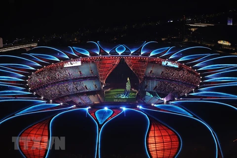 Quang cảnh Sân vận động Olympic Hàng Châu trong Lễ Bế mạc ASIAD 2023 tối 8/10. (Ảnh: THX/TTXVN)