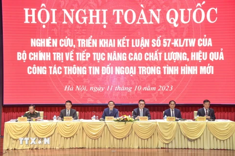 Chiều 11/10, tại Hà Nội, Ban Chỉ đạo Công tác Thông tin Đối ngoại tổ chức Hội nghị Toàn quốc nghiên cứu, triển khai Kết luận số 57-KL/TW của Bộ Chính trị về tiếp tục nâng cao chất lượng, hiệu quả công tác thông tin đối ngoại trong tình hình mới.