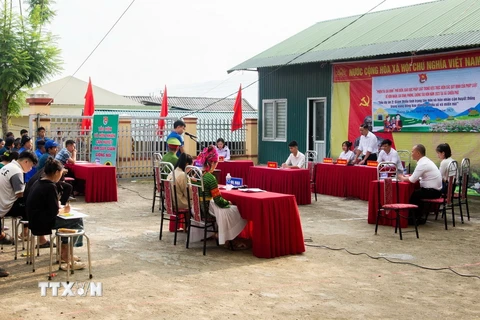 Hà Giang tuyên truyền, phổ biến giáo dục pháp luật thông qua các phiên tòa giả định. (Nguồn: TTXVN)