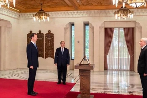 Ông Soussan nhận nhiệm vụ trước Tổng thống Bashar al-Assad. (Nguồn: AA)