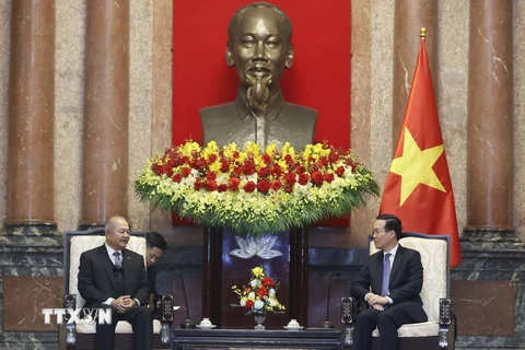 Chủ tịch nước Võ Văn Thưởng tiếp Phó Thủ tướng Lào Kikeo Khaykhamphithoune. (Ảnh: Thống Nhất/TTXVN)