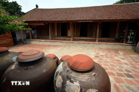 Một ngôi nhà cổ ở Làng cổ Đường Lâm. (Ảnh: Thanh Hà/TTXVN)