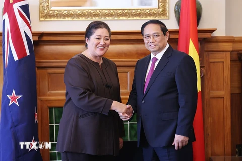 Thủ tướng Phạm Minh Chính hội kiến Toàn quyền New Zealand Dame Cindy Kiro. (Ảnh: Dương Giang/TTXVN)