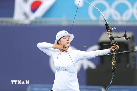 Cung thủ Hàn Quốc Lim Si-hyeon. (Nguồn: AFP/TTXVN)