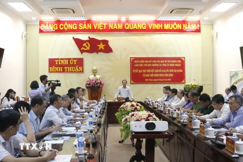 Đoàn kiểm tra số 1355 của Ban Bí thư (khóa XIII) làm việc với Thường vụ Tỉnh ủy Bình Thuận. (Ảnh: Nguyễn Thanh/TTXVN)