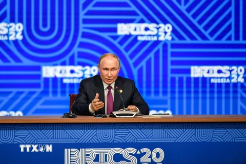 Tổng thống Nga Vladimir Putin phát biểu trong cuộc họp báo bên lề Hội nghị cấp cao BRICS ở Kazan ngày 24/10. (Ảnh: THX/TTXVN)