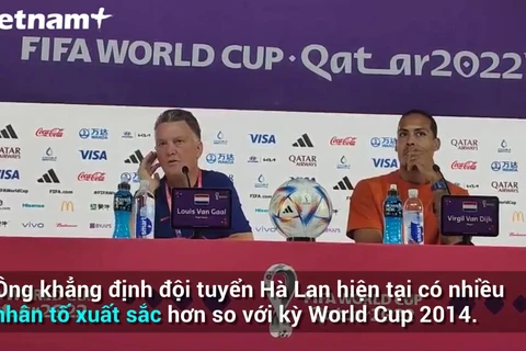 [Video] Cận cảnh buổi họp báo đầu tiên của Hà Lan tại World Cup 2022
