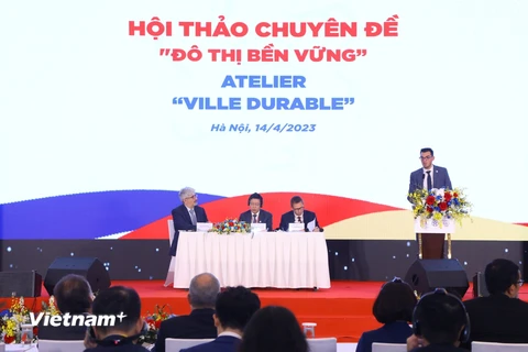 Hội thảo 'Đô thị bền vững' được Ủy ban nhân dân thành phố Hà Nội và Hội đồng vùng Ile-de-France đồng tổ chức. (Ảnh: PV/Vietnam+)