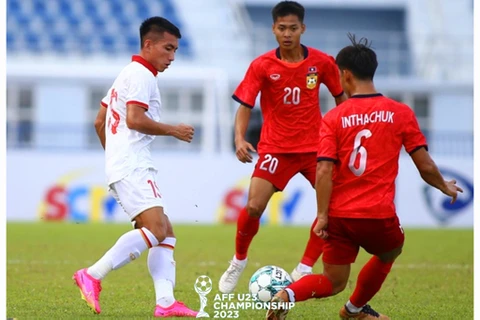 Đội tuyển U23 Việt Nam (áo trắng) giành chiến thắng đậm với tỷ số 4-1 trước U23 Lào ở trận ra quân tại Giải vô địch U23 Đông Nam Á 2023. (Ảnh: AFF)