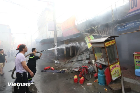Phát hiện thi thể nạn nhân tử vong trong vụ cháy chợ Phùng Khoang 