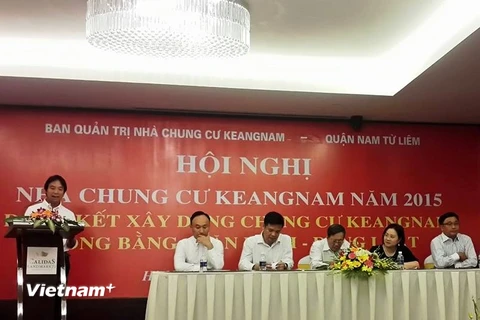 Tại Hội nghị nhà chung cư thường niên năm 2015, đại diện quận Nam Từ Liêm yêu cầu Keangnam phải bàn giao ngay 100 tỷ đồng tiền quỹ bảo trì 2% vào tài khoản chung với Ban quản trị (Ảnh: T. Mai/Vietnam+) 