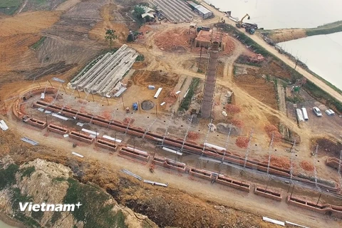 Cận cảnh một lò vòng lớn đang được xây dựng tại xã Bắc Phú, Sóc Sơn (Ảnh: PV/Vietnam+) 
