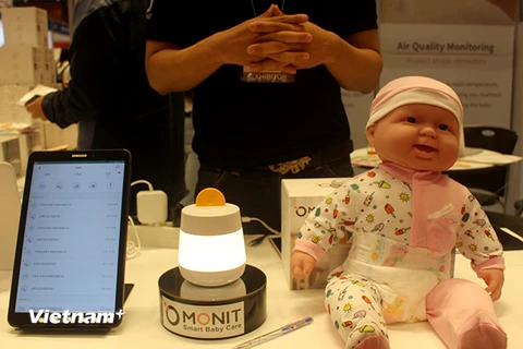 Bộ sản phẩm Smart Baby Care được giới thiệu tại KITAS 2018 (Ảnh: PV/Vietnam+) 