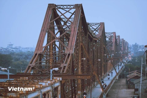 Cầu Long Biên, nơi vụ việc hi hữu xảy ra (Ảnh: Minh Sơn/Vietnam+) 