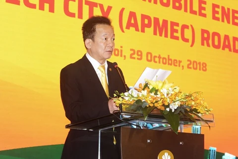 Chủ tịch HĐQT kiêm Tổng Giám đốc Tập đoàn T&T Group Đỗ Quang Hiển phát biểu khai mạc Hội thảo Dự án thành phố công nghệ cao năng lượng di động Châu Á – Thái Bình Dương