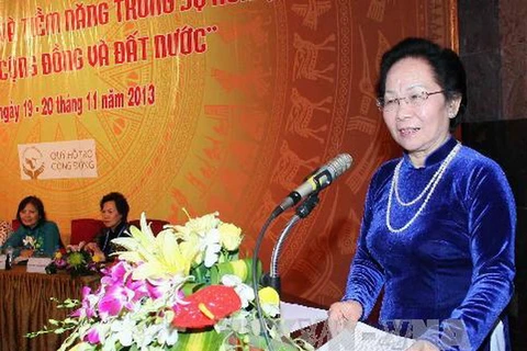 Phó Chủ tịch nước Nguyễn Thị Doan phát biểu tại hội nghị. (Ảnh: Phương Hoa/TTXVN)