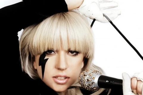Lady Gaga nắm giữ “vương miện” Twitter lâu nhất