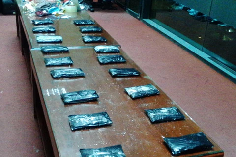 Hải quan HN khen thưởng thành tích bắt giữ 3,6kg ma túy