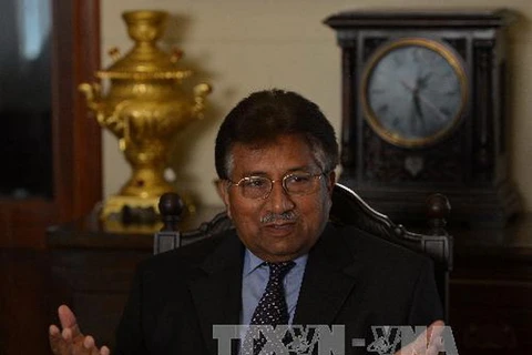 Cựu Tổng thống Pakistan Pervez Musharraf trong cuộc họp báo ở Islamabad ngày 29/12. (Ảnh: AFP/TTXVN)