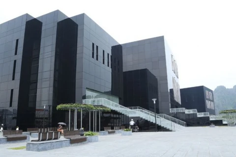 Bảo tàng-Thư viện Quảng Ninh đạt giải "Công trình kiến trúc năm 2013." 