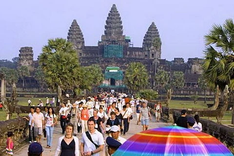 Angkor Wat thu hút rất nhiều khách du lịch nước ngoài (Nguồn: Xinhua)