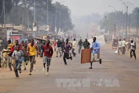 Các vụ bạo lực, cướp phá vẫn tiếp tục diễn ra tại Bangui. (Ảnh: AFP/TTXVN)