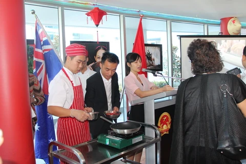 Giới thiệu văn hóa ẩm thực Việt Nam tại Australia
