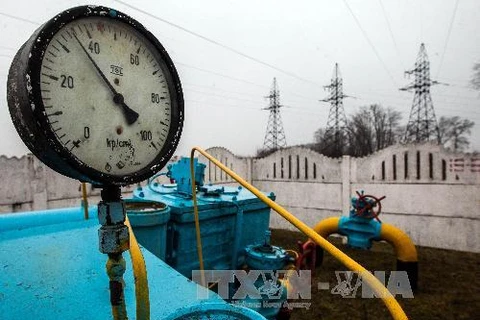 Hệ thống đường ống dẫn khí đốt gần Kiev, Ukraine ngày 4/3. (Ảnh: AFP/TTXVN)
