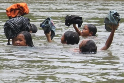 Lội sông đến trường, 7 học sinh ở Lai Châu bị nước cuốn trôi