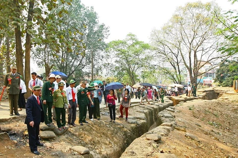 Du khách đến thăm các di tích ở Điện Biên tăng đột biến
