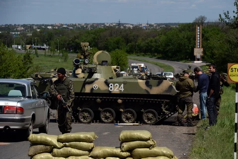 Nga thúc Ukraine ngừng chiến dịch an ninh tại miền Đông