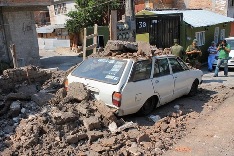 Động đất 6,4 độ Richter làm rung chuyển thủ đô Mexico