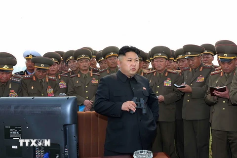 Kim Jong-un kiểm tra khả năng chiến đấu của không quân
