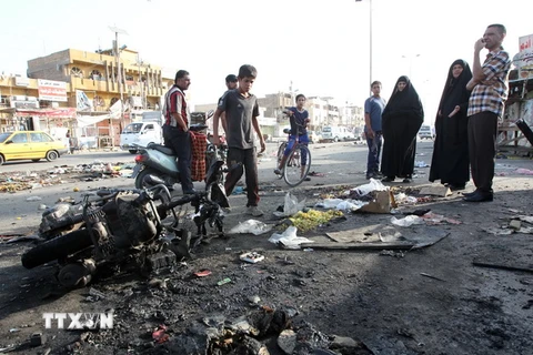 Một loạt vụ nổ bom xe tại Iraq làm 22 người thiệt mạng