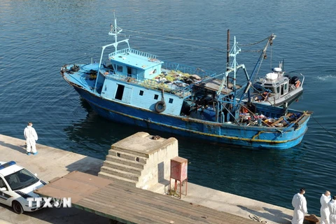 Thêm 30 người nhập cư tử vong trên đường vượt biển tới Italy